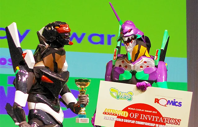 Akiba (Izquierda) y Luca (Derecha)