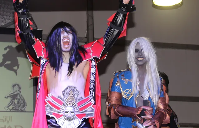 Ayox (Izquierda) y Don Lawless (Derecha)